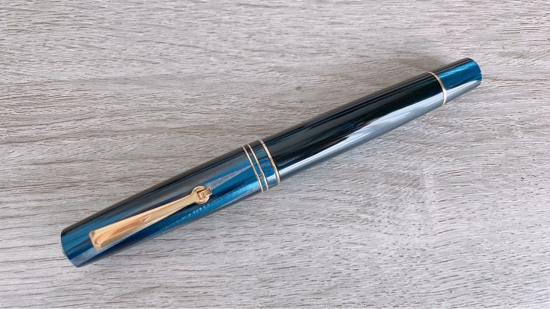 レオナルド　限定万年筆　モーメントゼロ　アビッシ