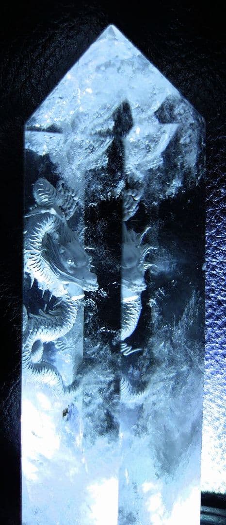 ヒマラヤ最高峰純天然水晶長大104㍉✺立体的躍動感✺五爪龍»龍の頂点君臨»裏手彫