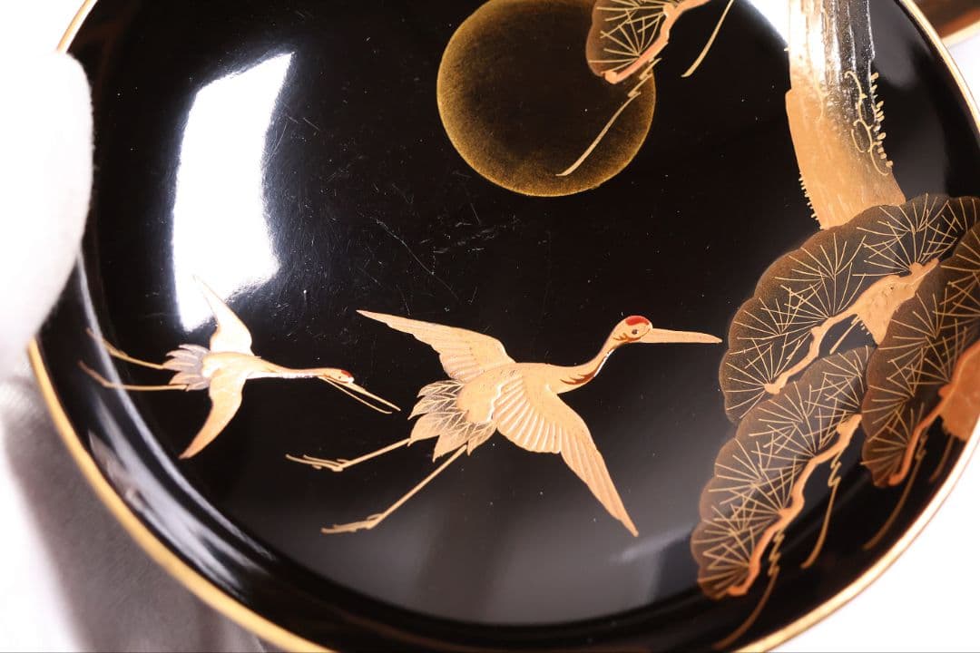 【CM377】大正期 月と松 飛翔鶴 金蒔絵 欅地溜塗 黒塗 椀二客 木製漆器