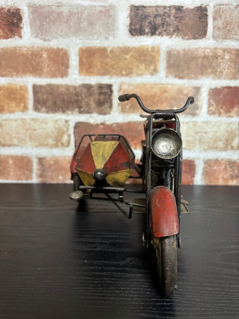 ヴィンテージ　ブリキ板模型オートバイ　サイドカー付き