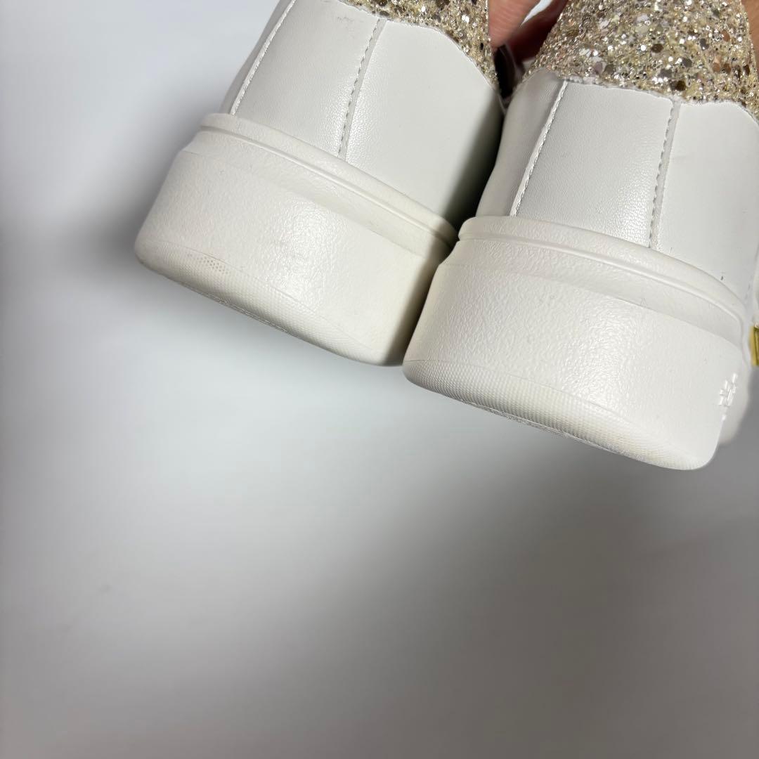 ＋diana プラスダイアナ パールビジュー付きリボンスニーカー ホワイト 白