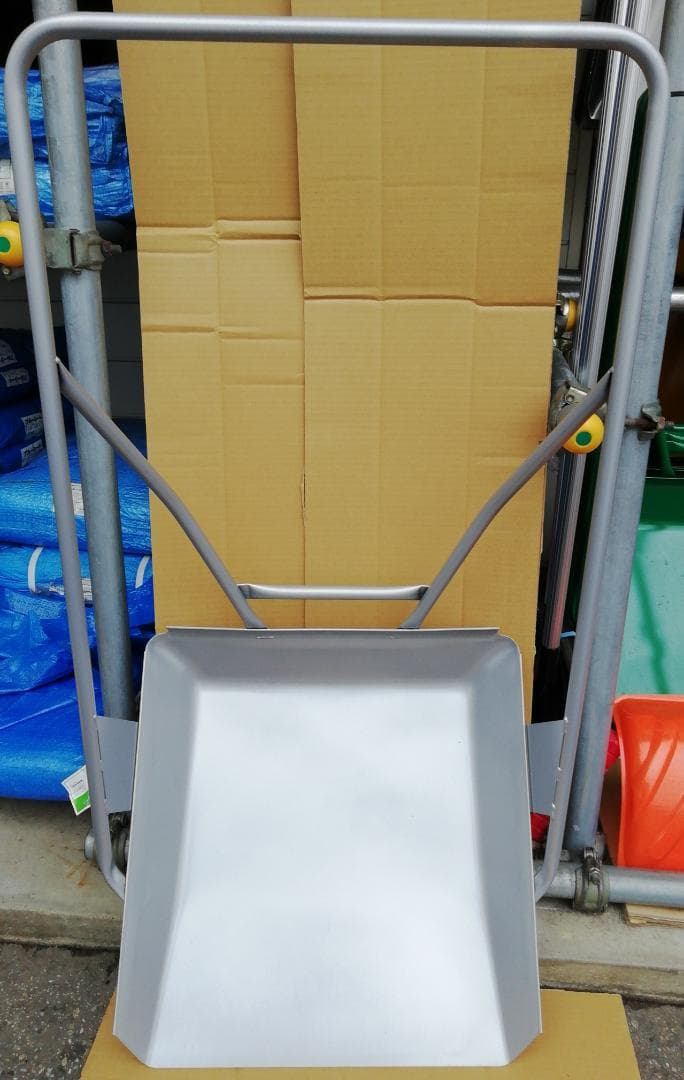 丈夫な補強付！スノーダンプ　ステンレス　平型　雪下ろし　レア！