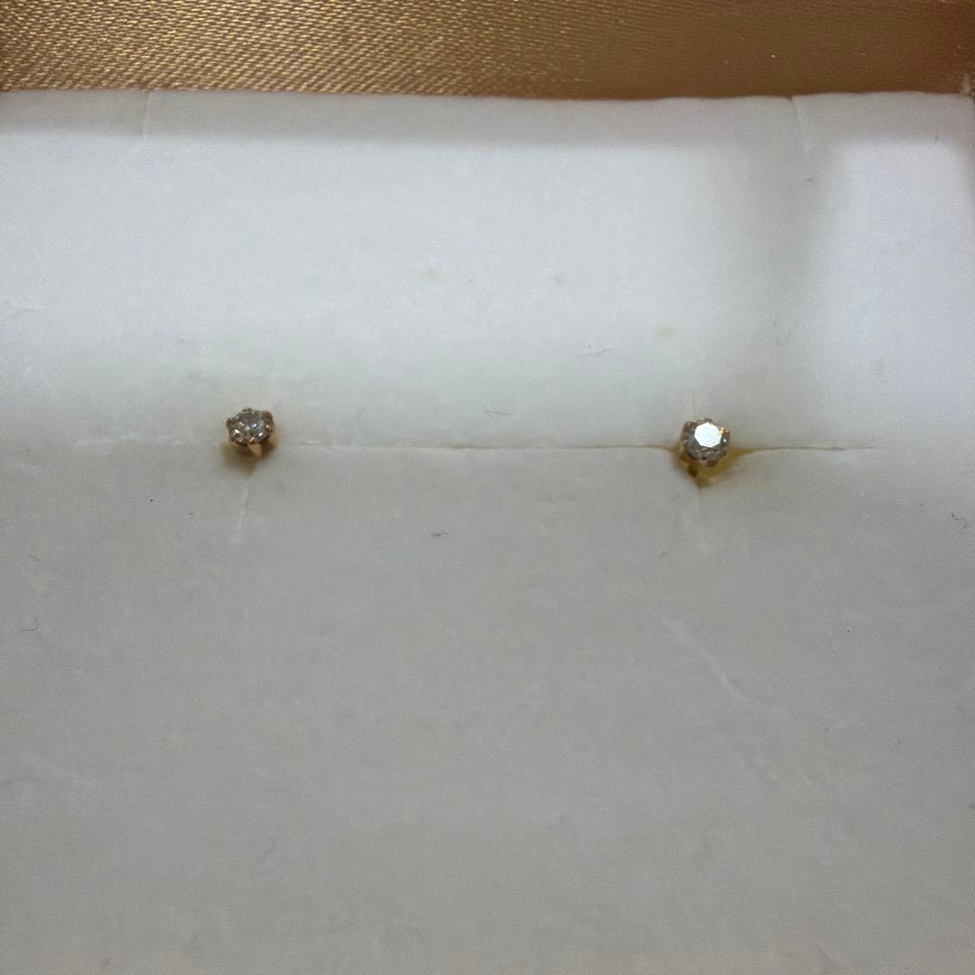 VERITE K18ダイヤモンドピアス