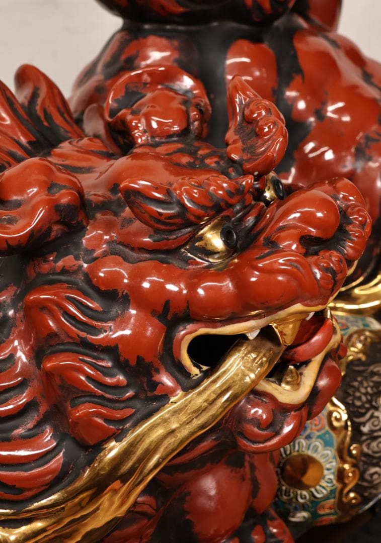 九谷焼　特大　九谷 八幡窯 須栄義 銘　玉獅子　置物　高さ60㎝　重さ30㎏