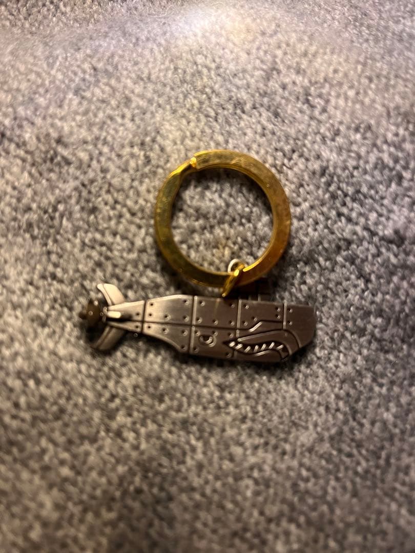 DESCENDANT潜水艦デザインキーホルダー