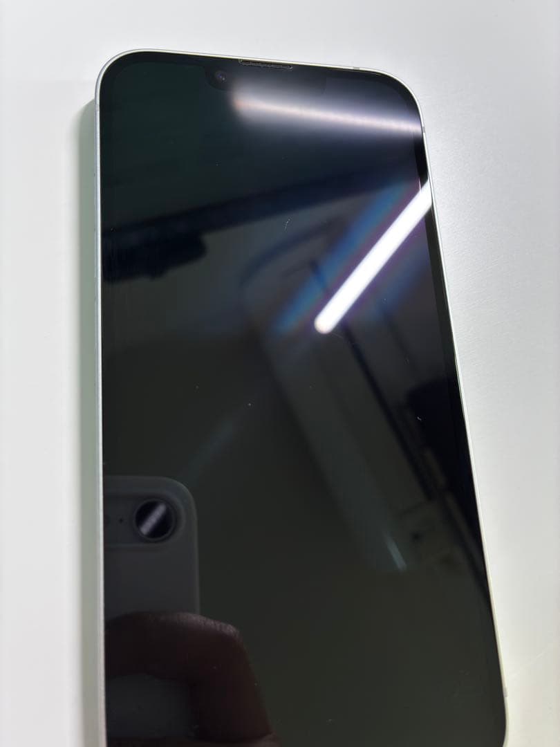 2月9日午前まで　iPhone16e ほぼ新品 本体 esimフリー