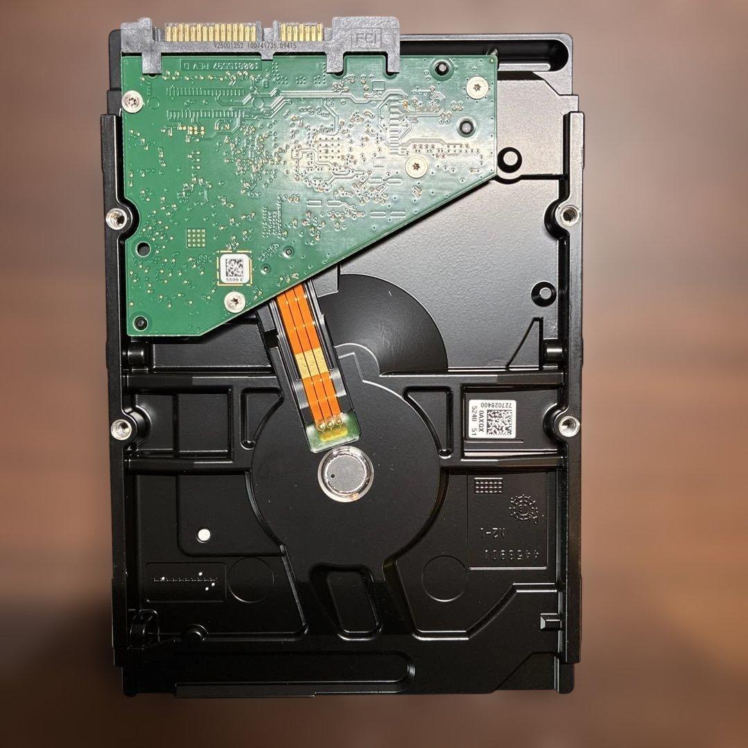 8TB SEAGATE BARRACUDA 内蔵型HDD （266時間）