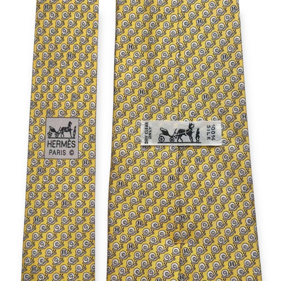 美品✨HERMES ネクタイ　エルメス　Hロゴ　ファソネ　かたつむり　可愛い