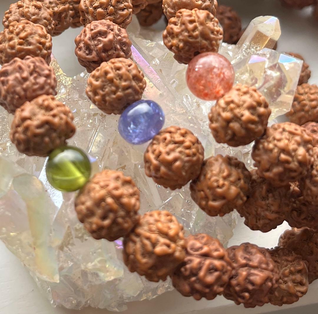 【内宇宙と繋がる】癒しと結界のお守り×ペリドット✨浄化　瞑想　希望✨✨