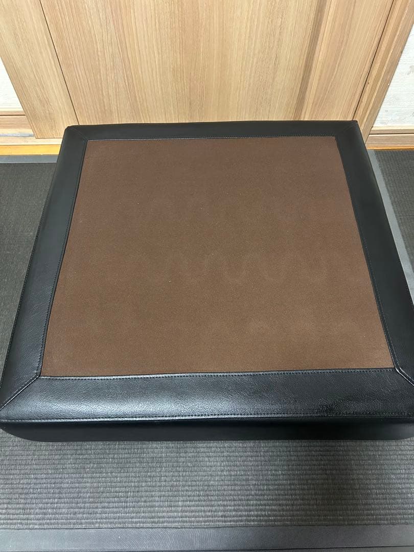 国産合成皮革黒 オットマン