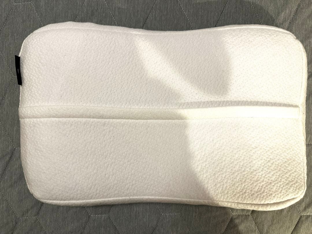 ヒツジのいらない枕　新・ハイブリッド3層構造　カバー付き