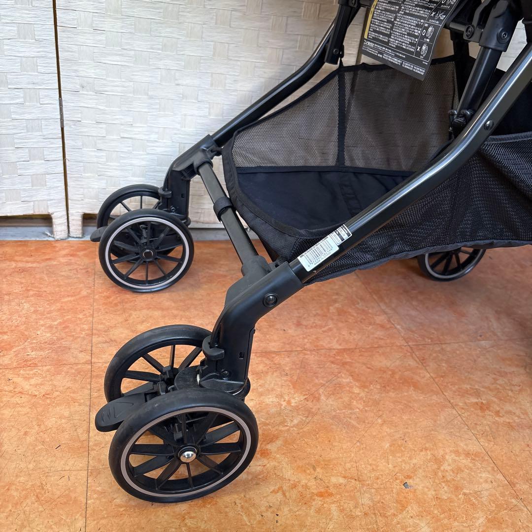 Combi スゴカルα4キャス compact エッグショックHT