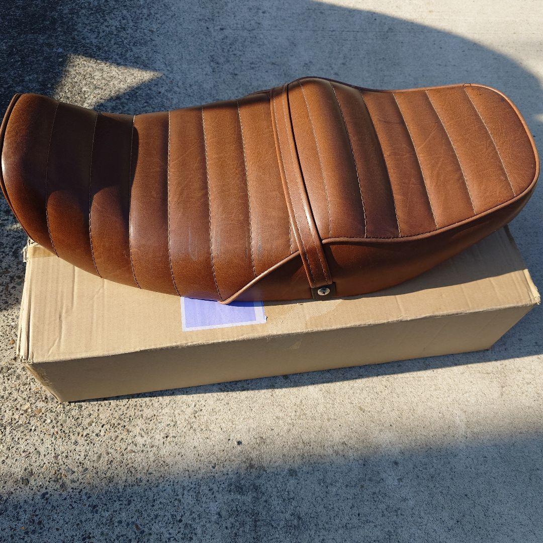 ゼファー400 タックロール　後期　シート