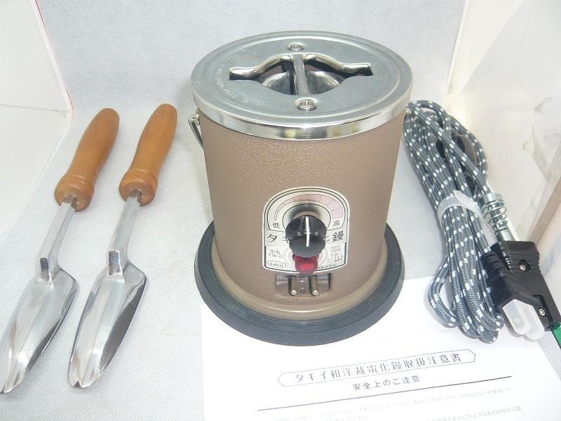 MCY　美品　タキイ和裁電化鏝　和裁コテ　和裁こて　ランプ付　　鏝２本付