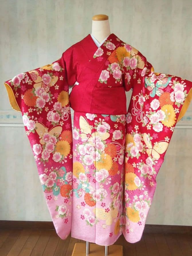 5165振袖単品　KANSAI寛斎ブランド 赤ピンク蝶　正絹　成人式卒業式結婚式