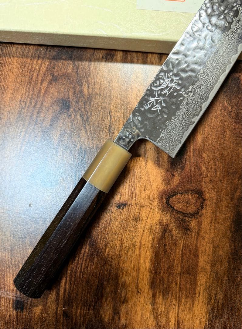 助松　和牛刀 切付　AUS10鋼 ダマスカス　鏡面　8寸　紫檀白水牛八角柄