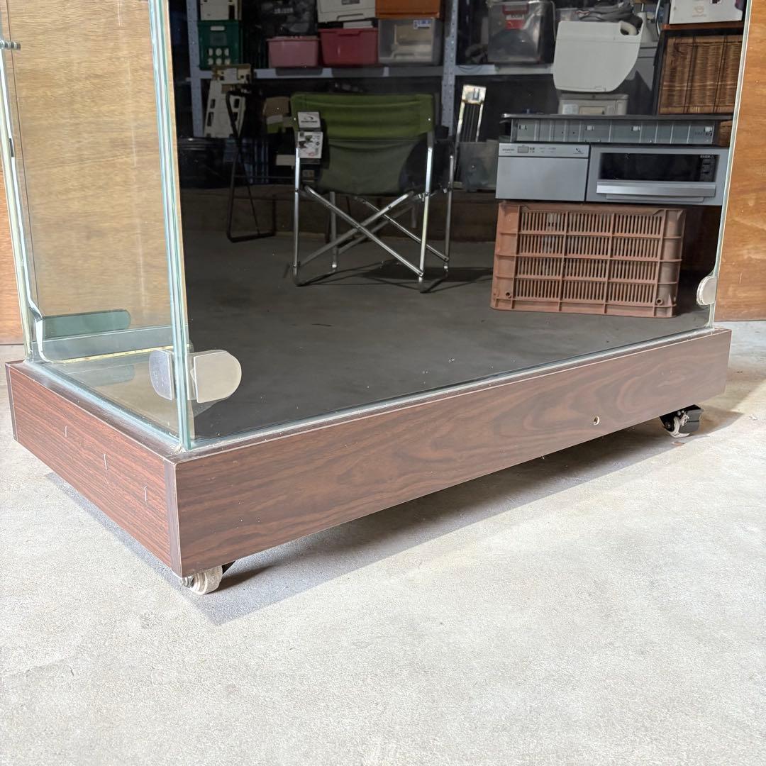 【福岡】【発送不可】 ショーケース 飾り棚 収納棚 コレクション 展示 玩具