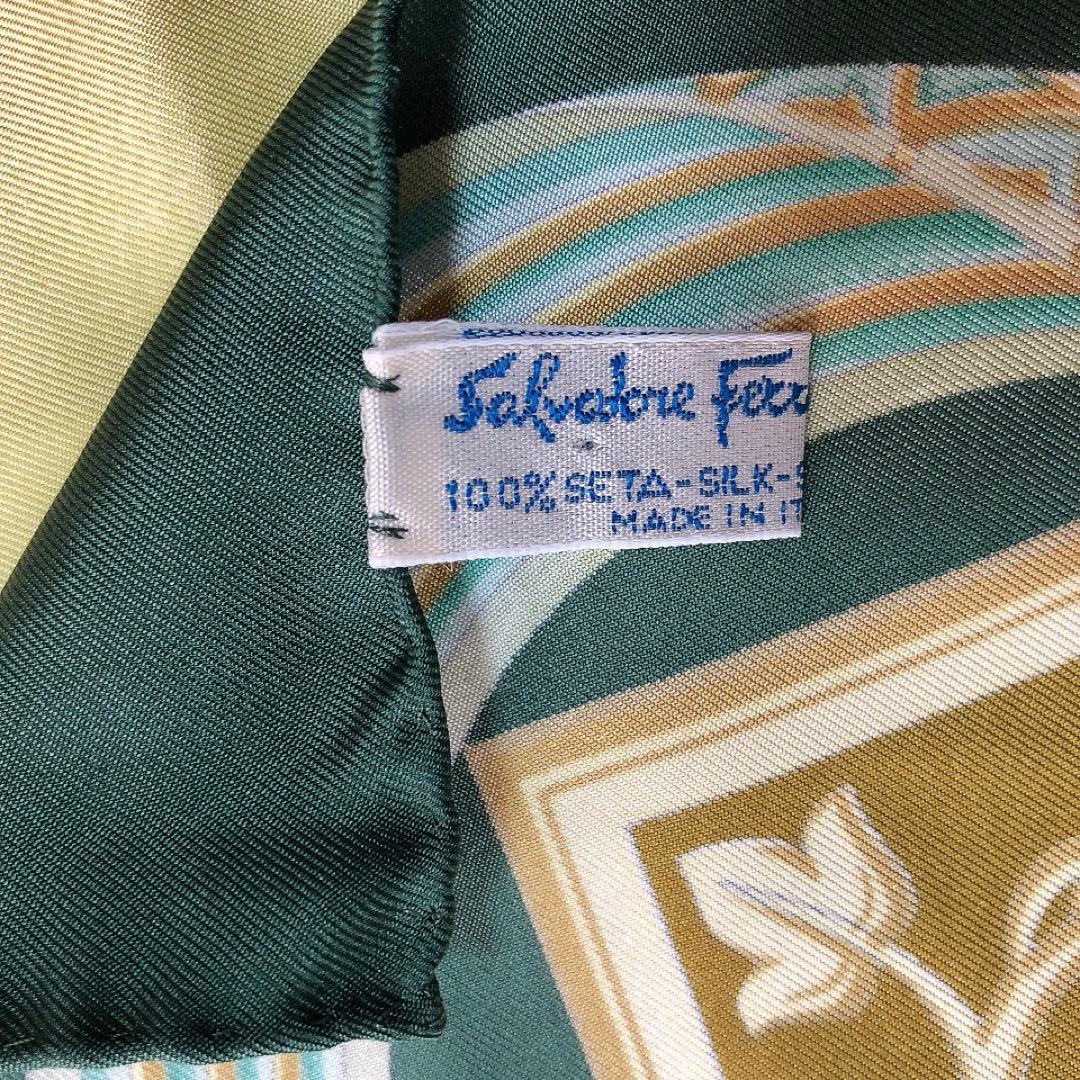 Ferragamo*フェラガモ　大判スカーフ　ヴィンテージ　鳥　オウム　シルク