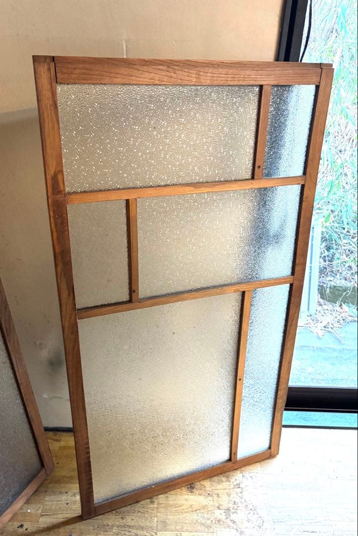 昭和20年代 食器棚 引き戸　型板ガラス 木枠 建具60×106cm｜2枚セット