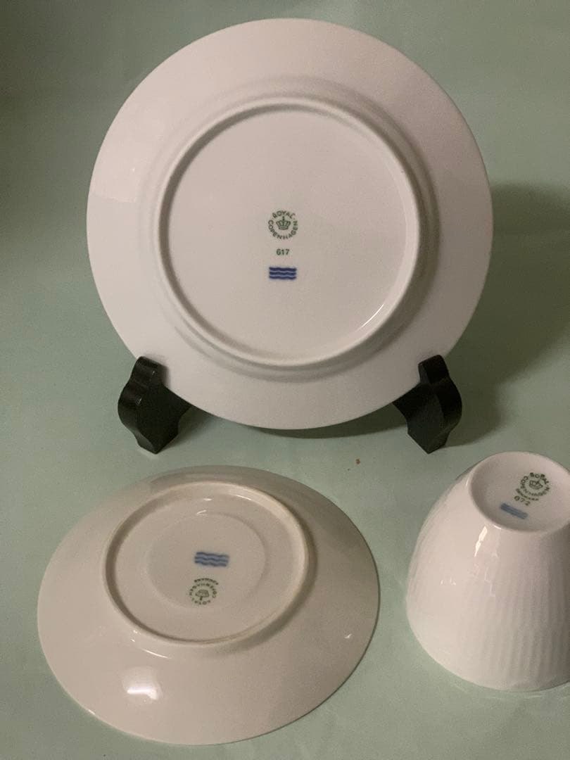 ロイヤルコペンハーゲン　ホワイトフルーテッドハーフレースセット