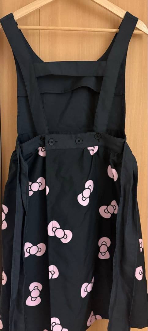 超レア サンリオ 店員 エプロン キティ ハローキティ ユニフォーム