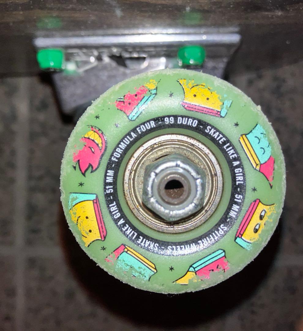 エイプリルスケートボード　コンプリート