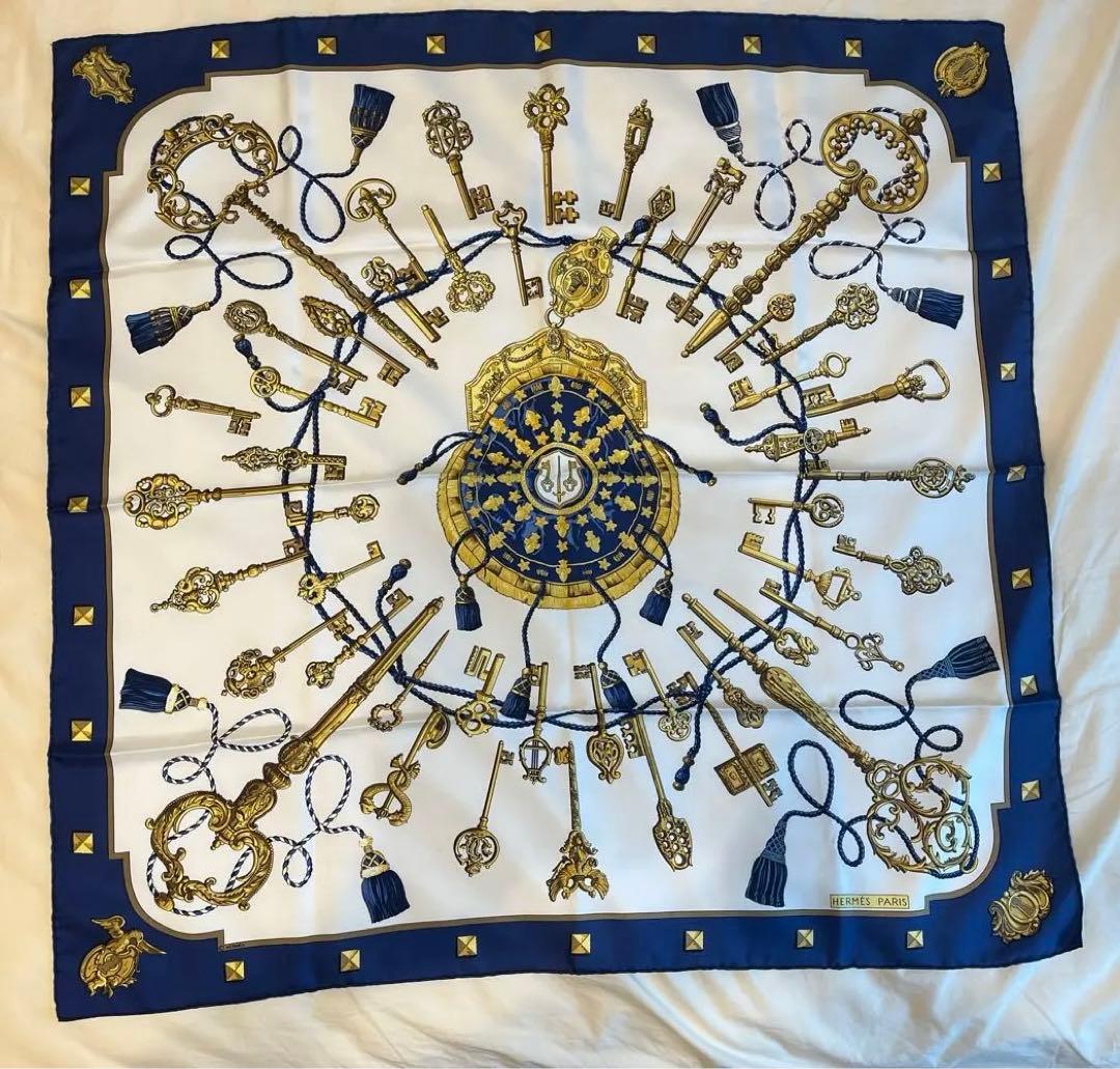 値下げ♦️試着のみ⭐︎エルメス カレ90 鍵柄