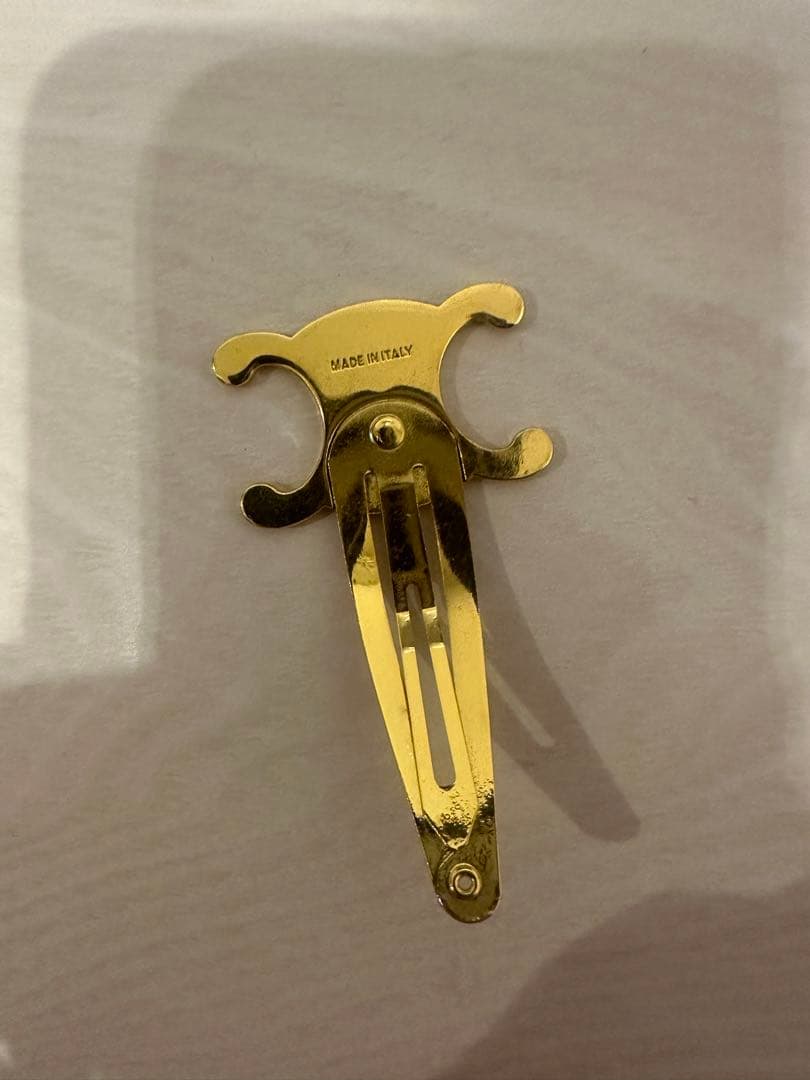 セリーヌピン留め