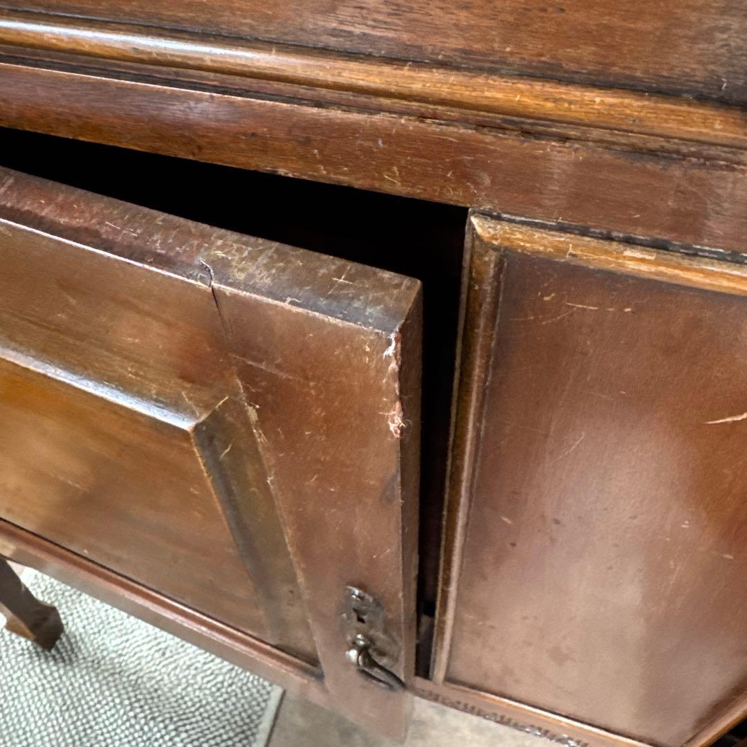 ~kiko~ イギリスアンティーク　木製クラシックキャビネット