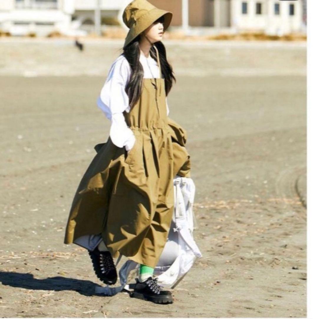 サロペット ワンピース　ナゴンスタンス