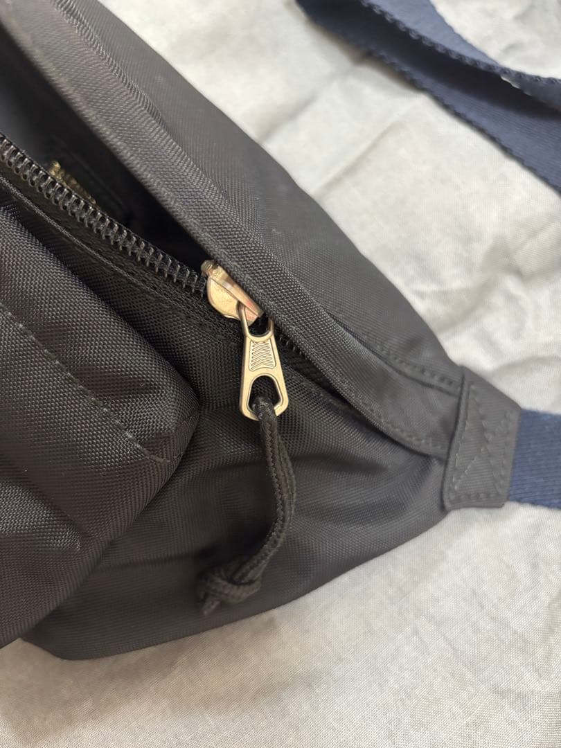 バレンシアガ　BALENCIAGA ウエスト　ボディ　バッグ