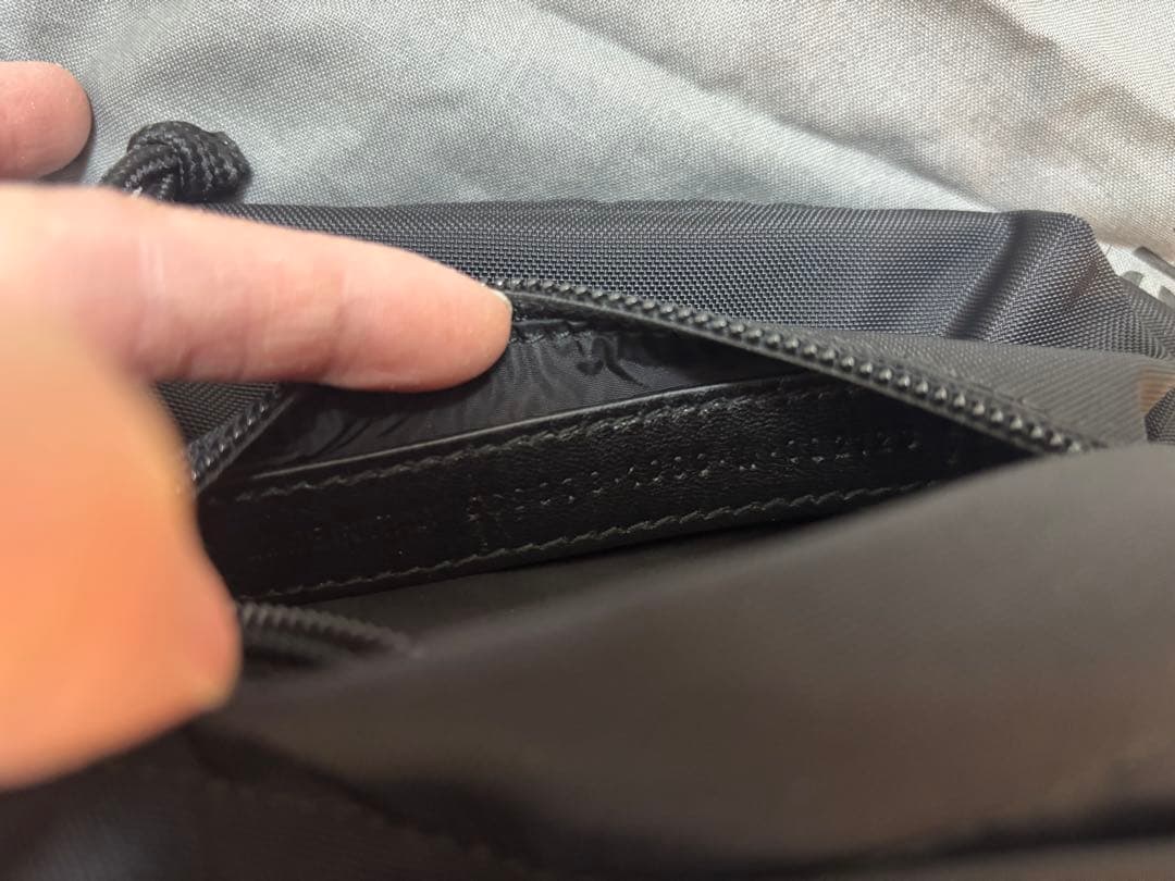 バレンシアガ　BALENCIAGA ウエスト　ボディ　バッグ