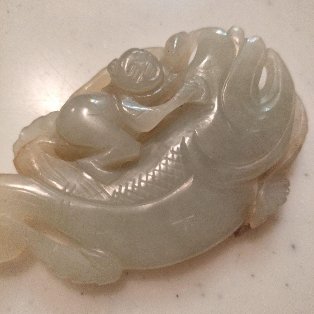 リ*ナ様 古玉　天然石　古美術　骨董　手彫　透かし彫り　縁起物　　童子戯魚