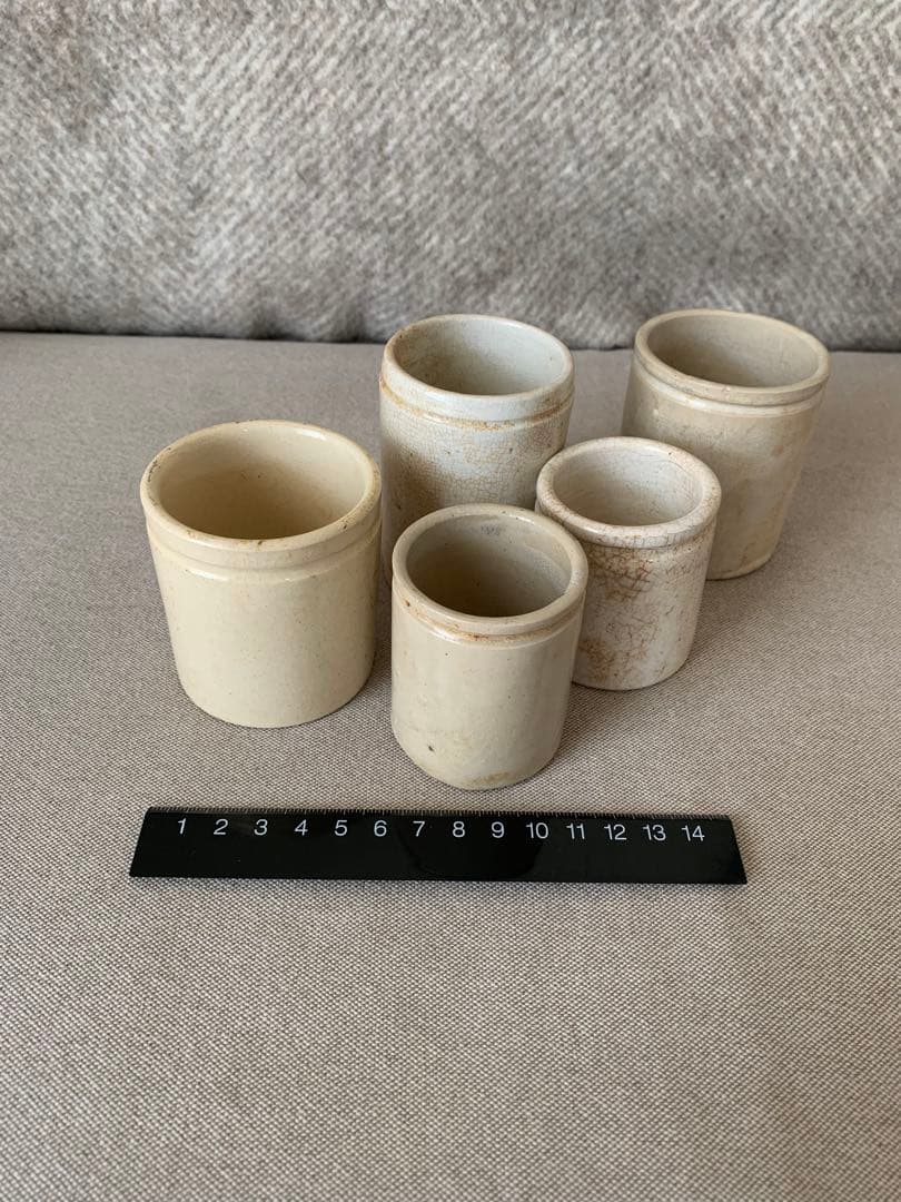 フランスアンティーク　小さな陶器のボトル5個セット