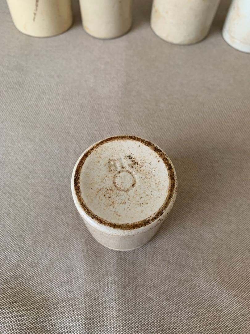 フランスアンティーク　小さな陶器のボトル5個セット