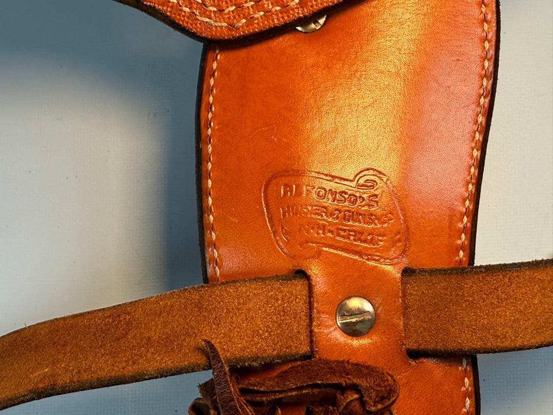 ALFONSO’S（アルフォンソ）製ファストドロー用カスタムホルスター