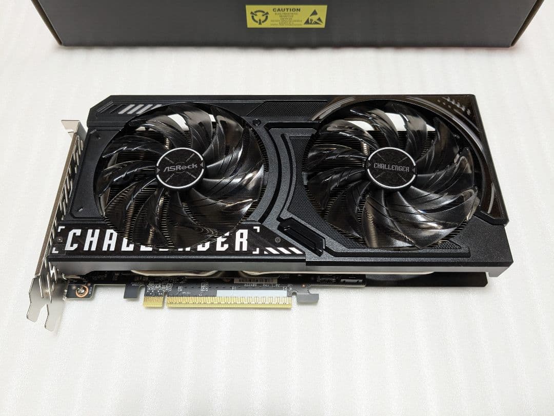 グラフィックボード・グラボ・ビデオカード ASRock Radeon RX 9060 XT 16GB