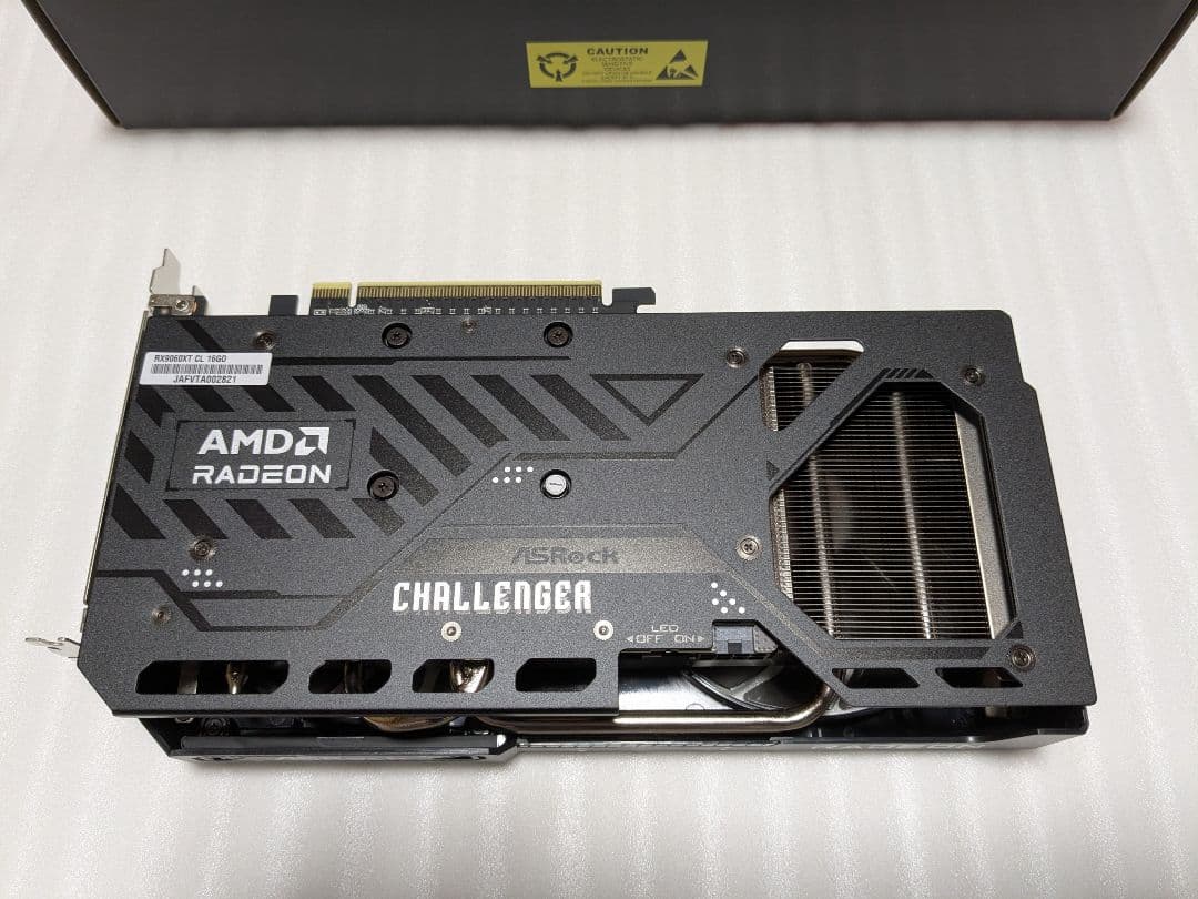 グラフィックボード・グラボ・ビデオカード ASRock Radeon RX 9060 XT 16GB