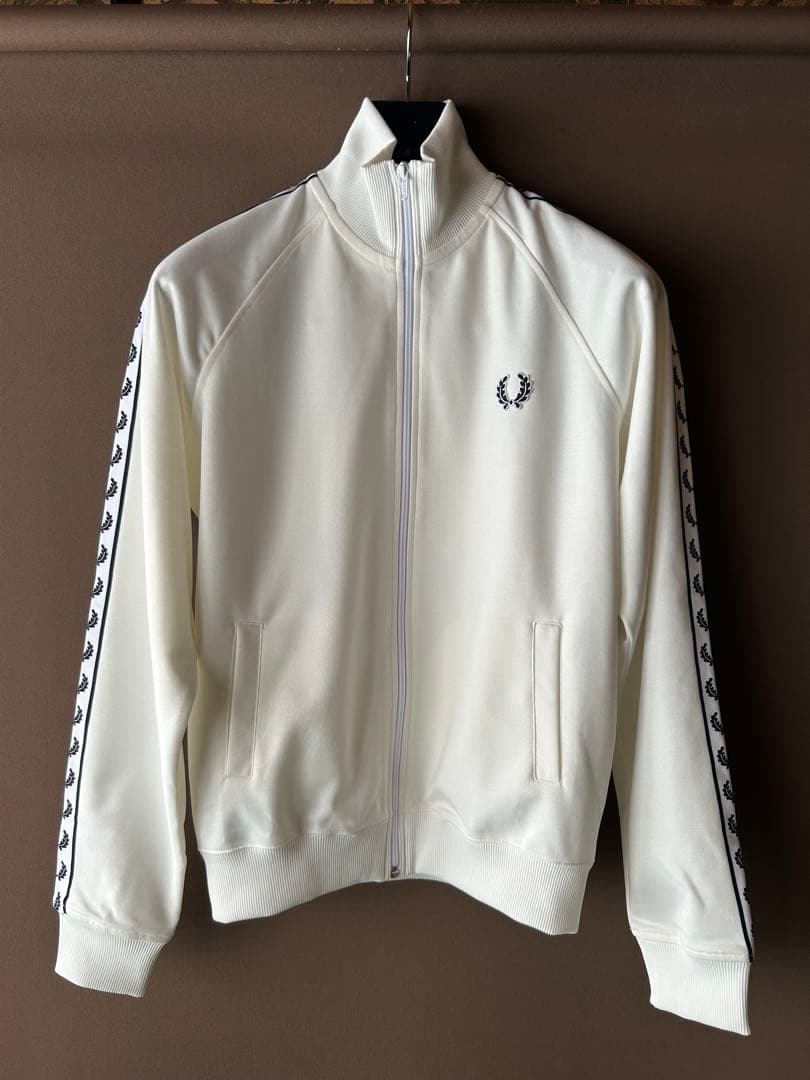 トップス FRED PERRY Laurel Wreath Taped Jacket