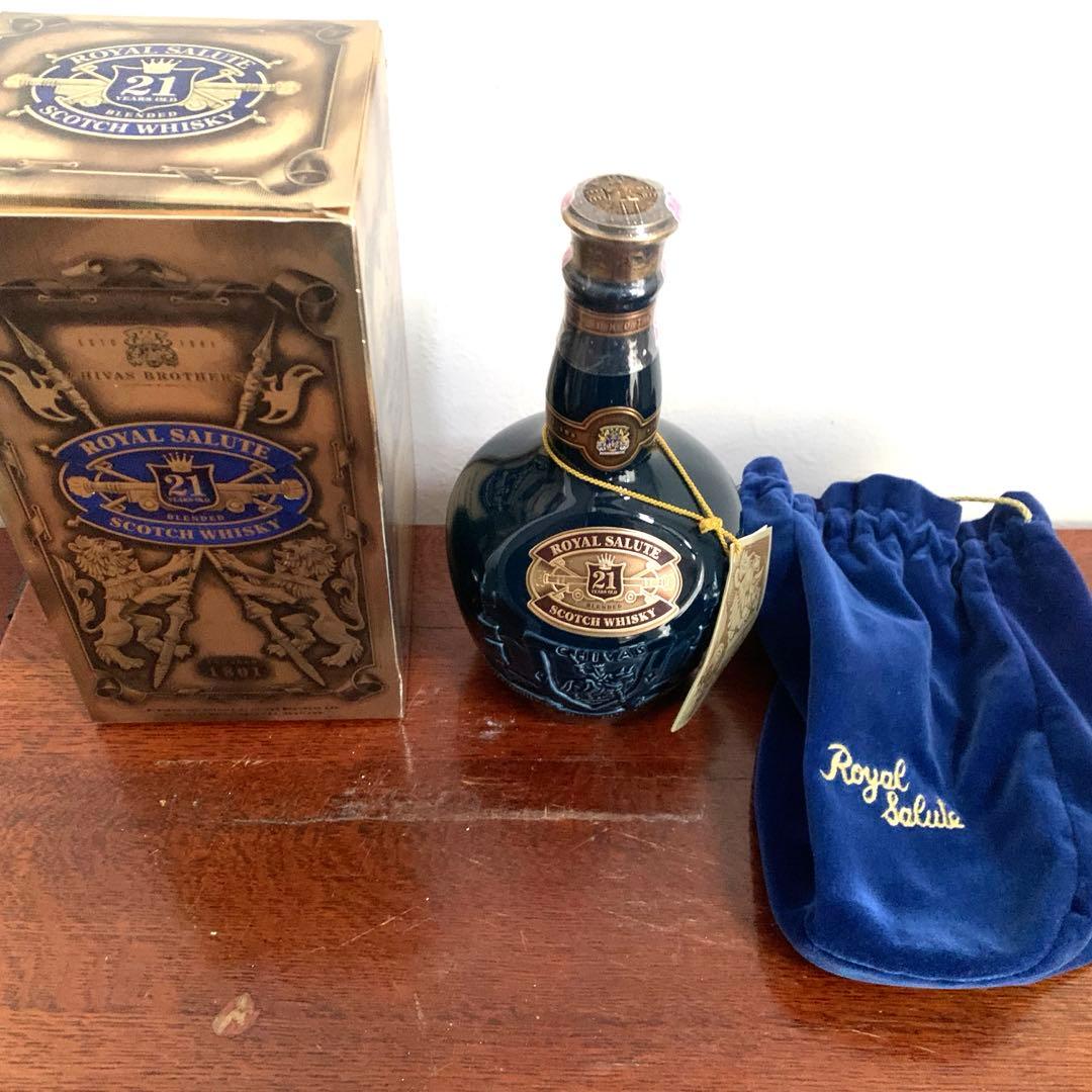 シーバスリーガル ロイヤルサルート21年 青 陶器ボトル　未開封