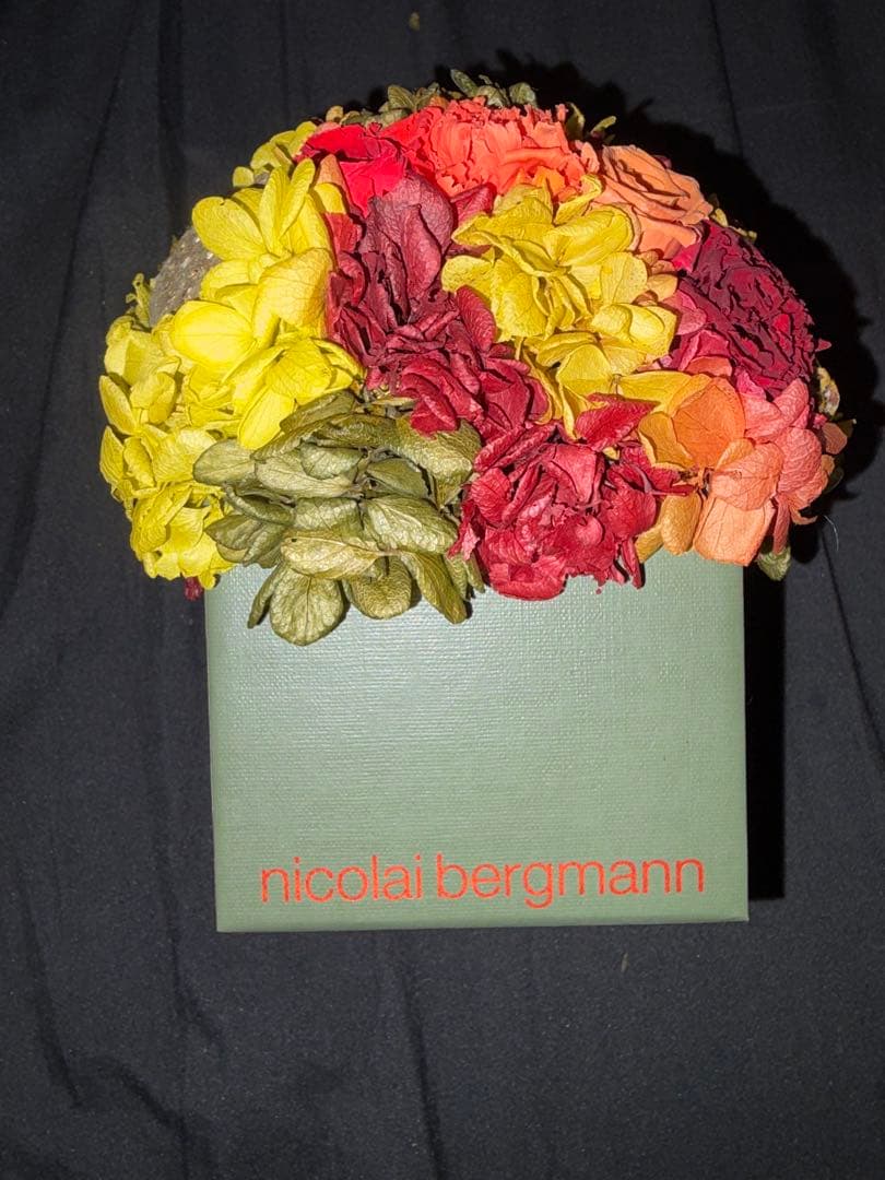 Nicolai Bergmann 4個セットプリザーブドフラワーアレンジメント