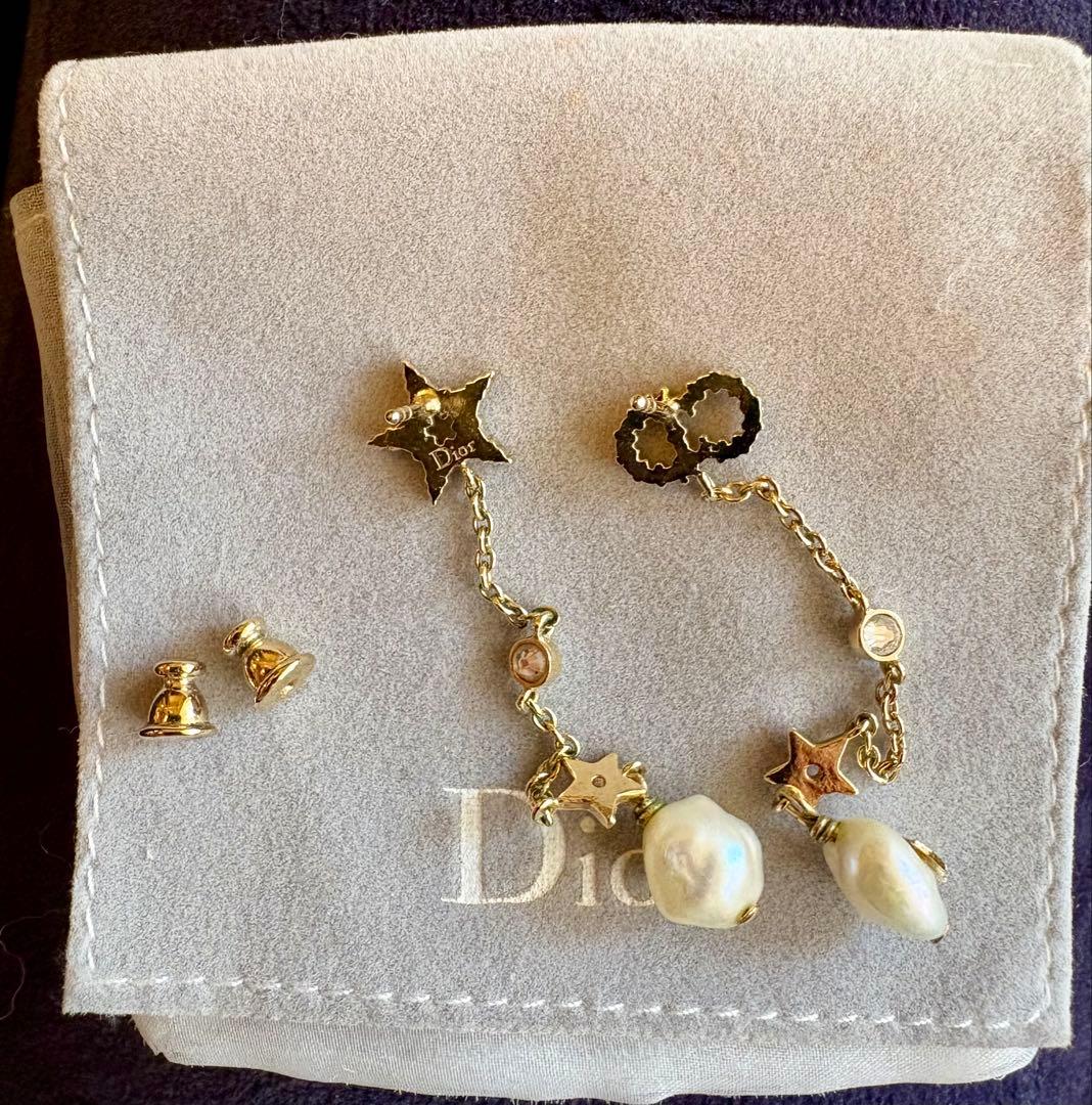 Dior パール 星 モチーフ ピアス