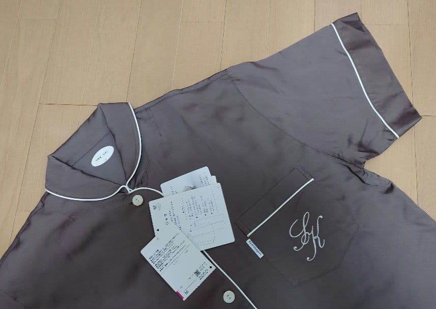 ワコール　睡眠科学　レディースパジャマ　半袖９分丈　Ｍサイズ　ブラウン