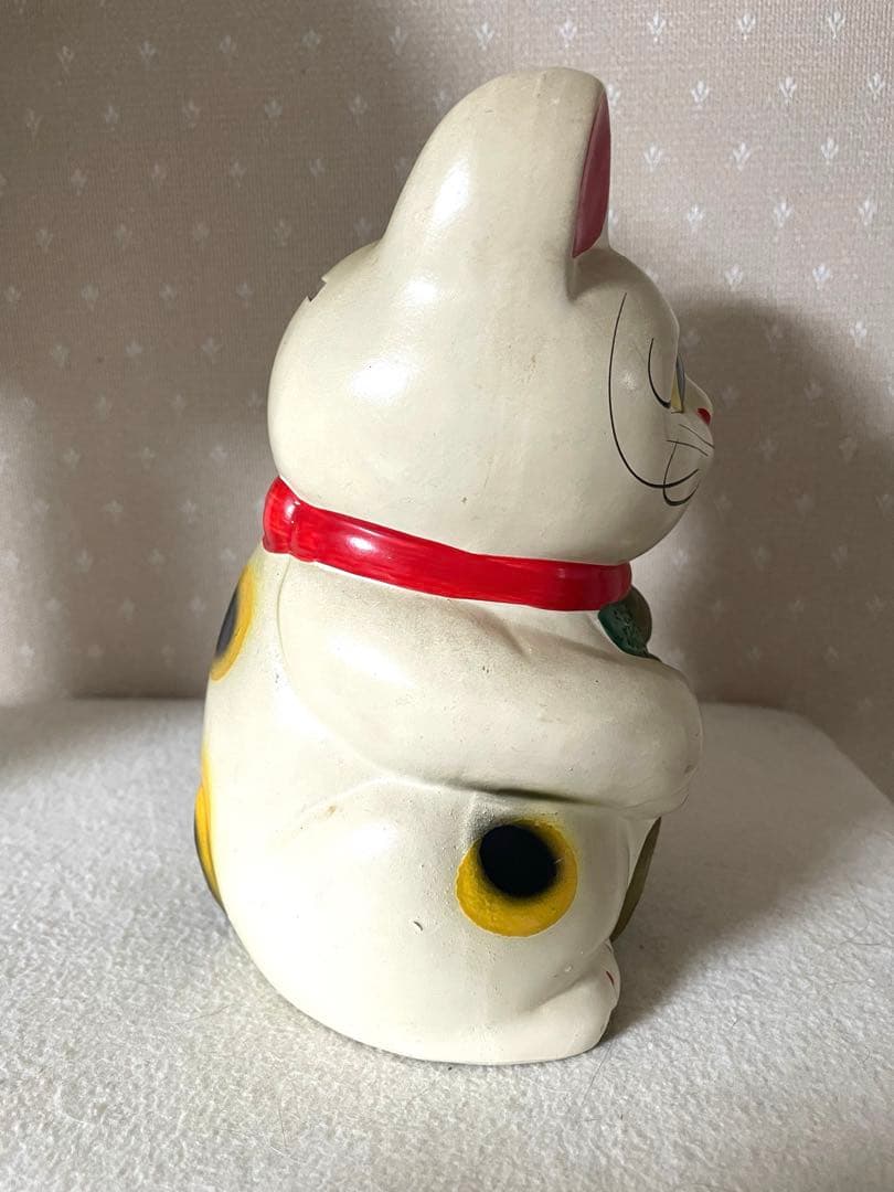 招き猫　貯金箱