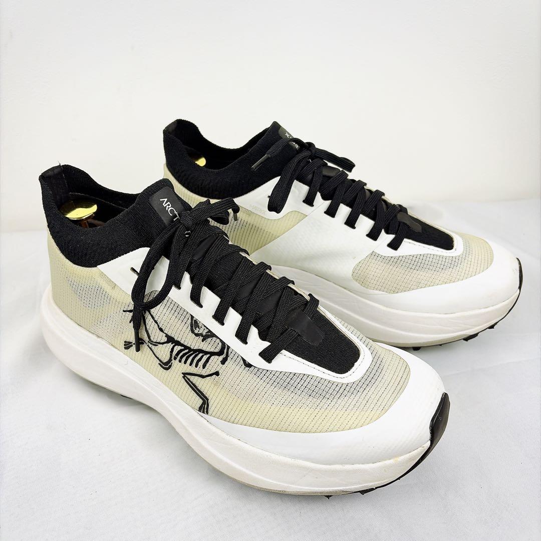 ARC’TERYX SYLAN PRO シラン プロW 23cm 白　ビブラム