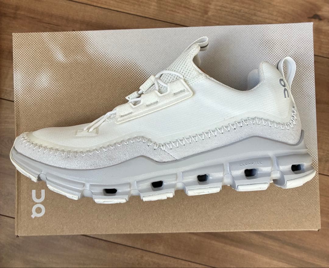 靴 On Cloudaway US7 24cm