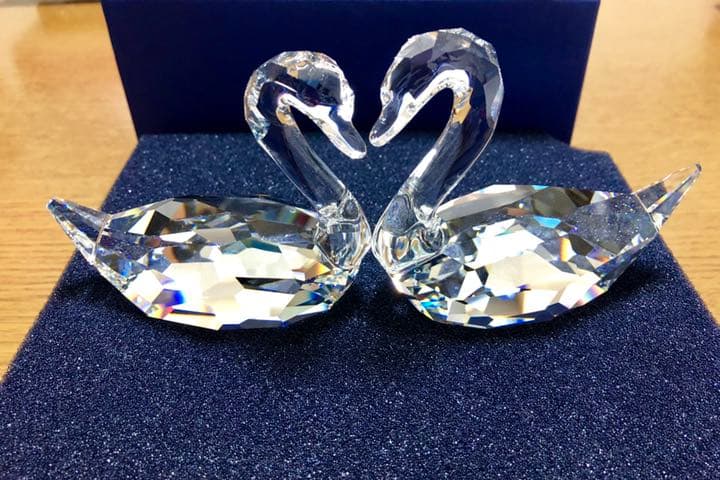 SWAROVSKI スワロフスキー クリスタル 置物 スワンのはばたき