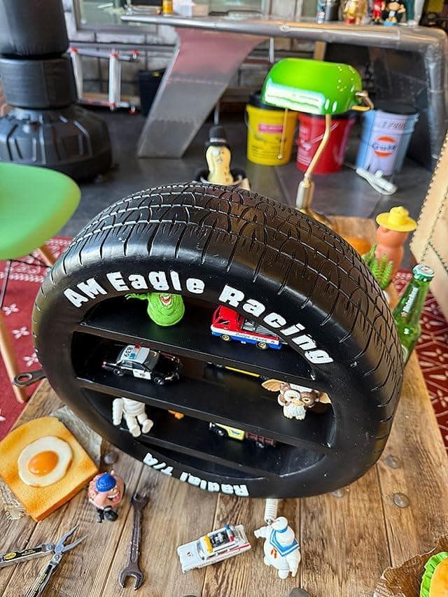 カーシェルフ タイヤシェルフ 棚 アメリカン雑貨 　飾り棚