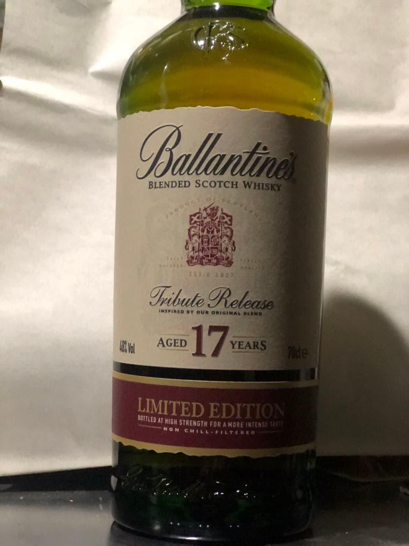 【未開栓・箱付】バランタイン 17年 トリビュートリリース 700ml 限定版