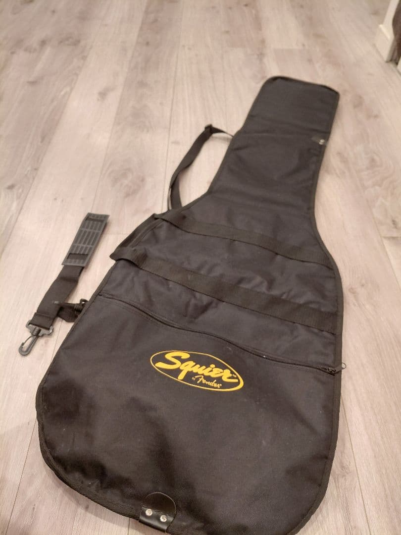 Squier Classic Vibe Precision Bassエレキベース